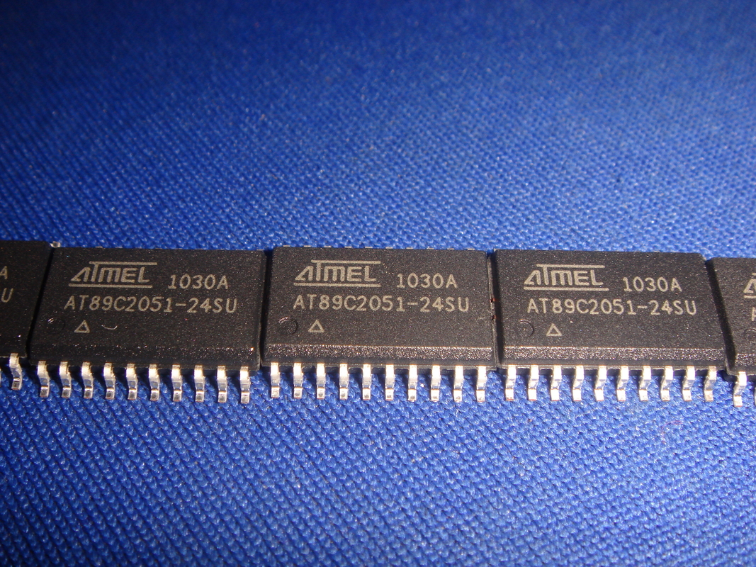 AT89C2051-24SU  SOP20  Integrated Circuit Chip IC Microcontroller Brand New Original Unused
